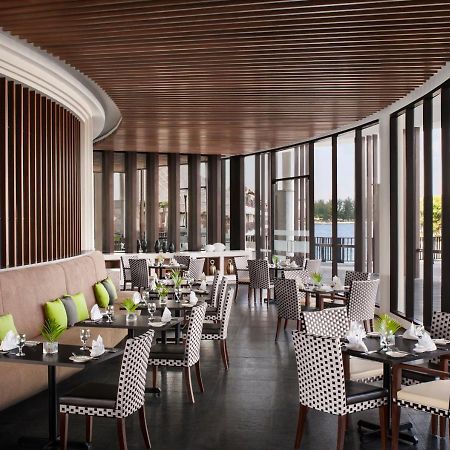 קאמפונג בגאן לאלאנג Avani Sepang Goldcoast Resort מראה חיצוני תמונה The restaurant