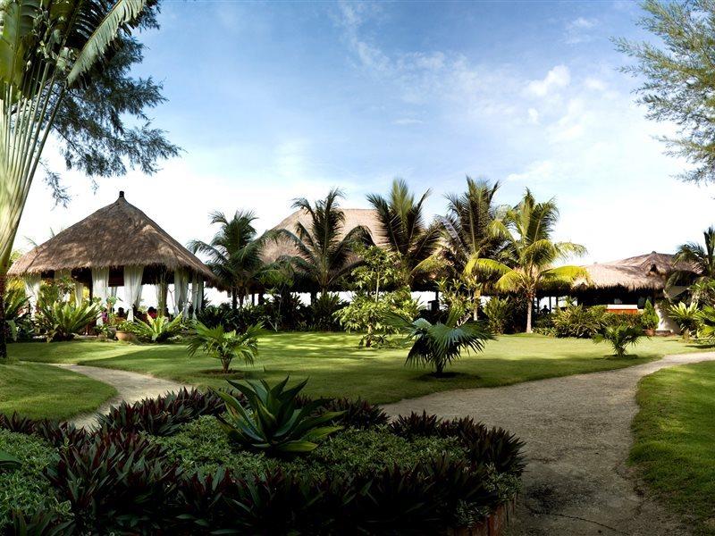 קאמפונג בגאן לאלאנג Avani Sepang Goldcoast Resort מראה חיצוני תמונה The resort's main building